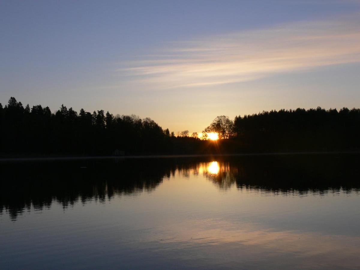 Soermlandsidyll I Haerlig Natur Villa Flen Exterior photo