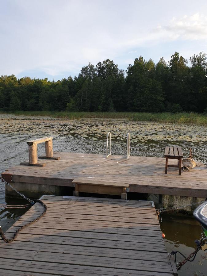 Soermlandsidyll I Haerlig Natur Villa Flen Exterior photo